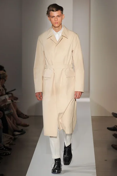 Look 35